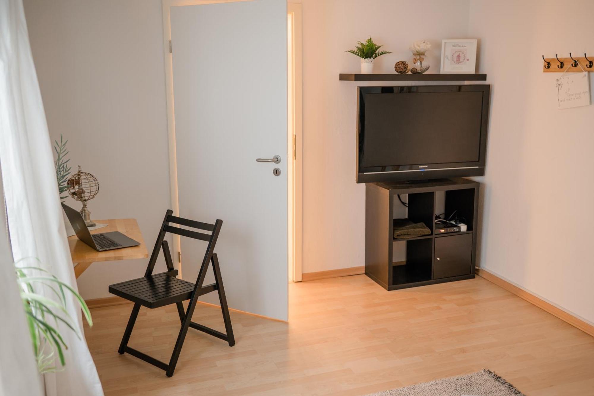 Buchlindenweg - Zimmer & Ferienwohnung Breitscheid  Екстер'єр фото